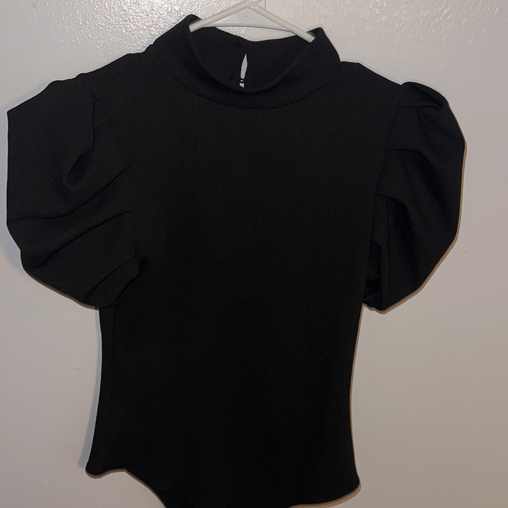 Black bodysuit with puff sleeves